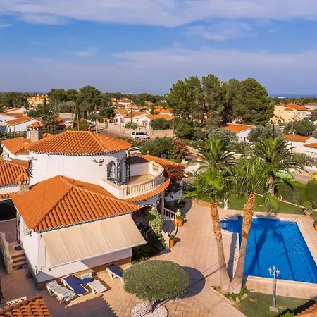 Arenda Lidia Villa *