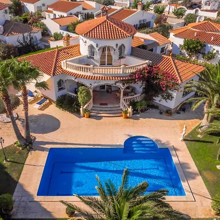 Arenda Lidia Villa